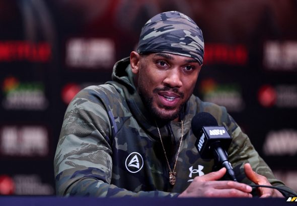 AFP__20251220__2252808014__v4__HighRes__JakePaulVAnthonyJoshuaFightNight-2048x1365_2